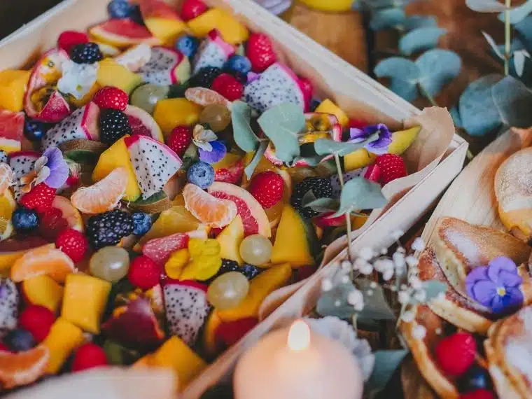 Plateau de fruits frais de saison